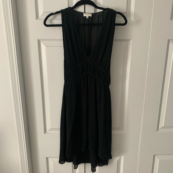 Aritzia • Wilfred Black Dress - Picture 1 of 5